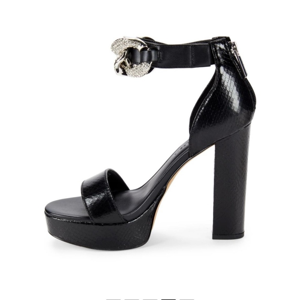 KARL LAGERFELD NEW PARIS
Anisha Textured Embellished
Sandals